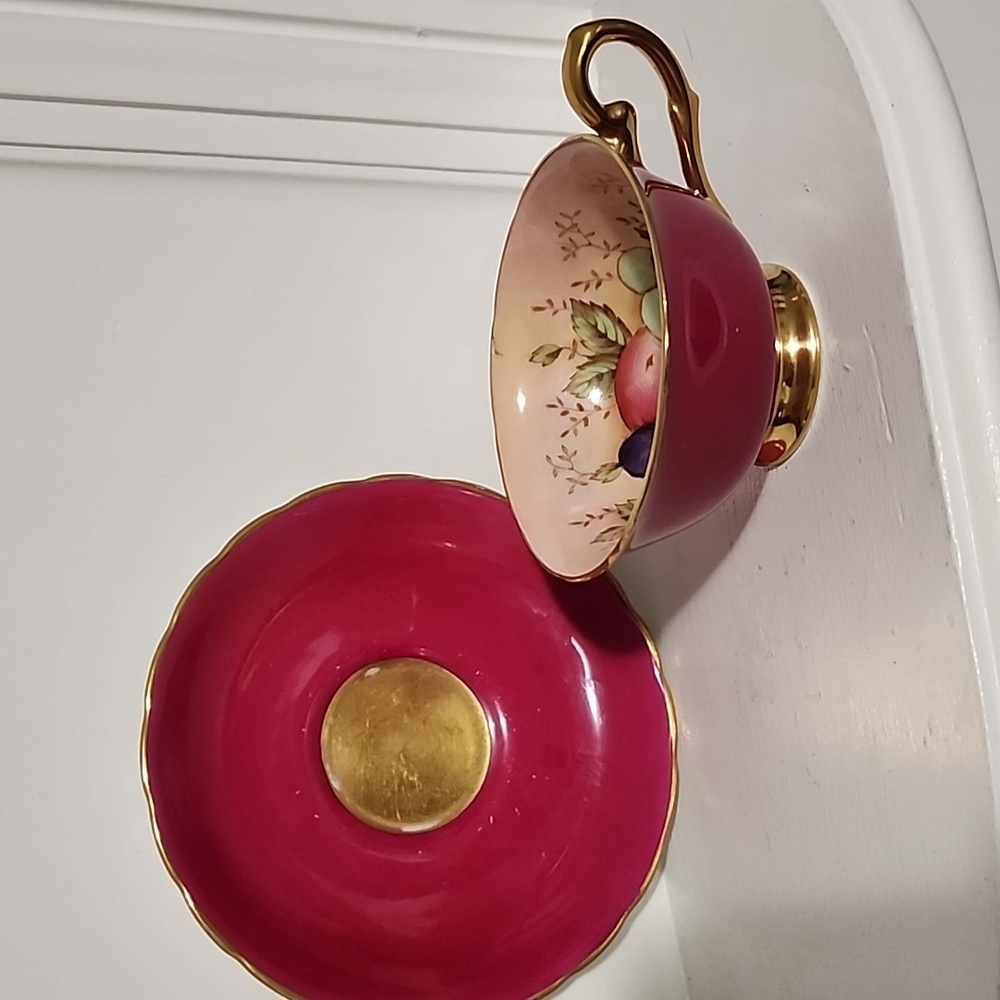 Vintage Tuscan Fine English Bone China Orchard Fruit Wide Mouthed Teacup